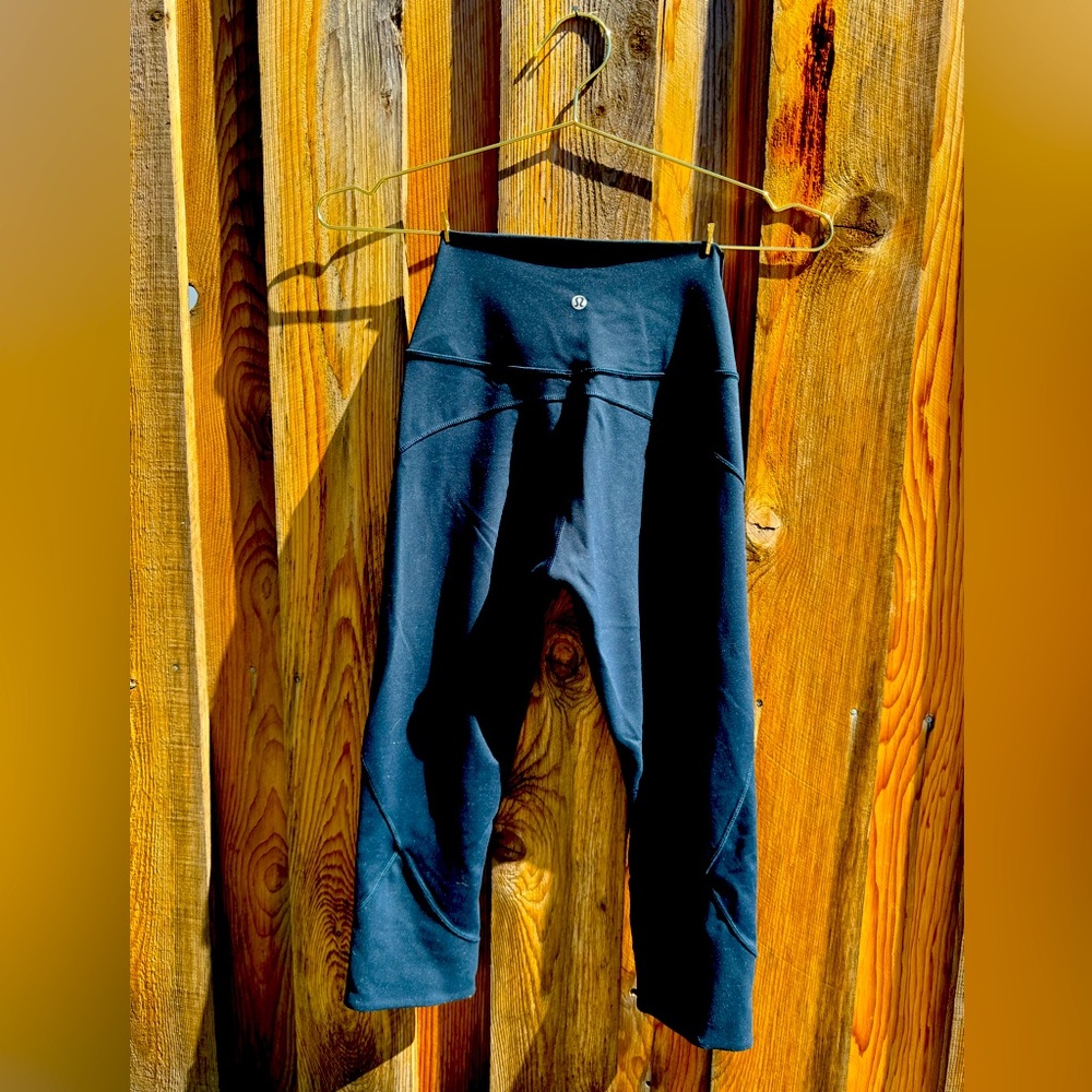 Lululemon leggings, size 6, midnight blue